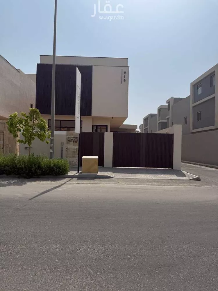 فيلا للبيع في شارع المنذر بن عرفجة, حي التحلية, مدينة الخبر, المنطقة الشرقية صورة 2