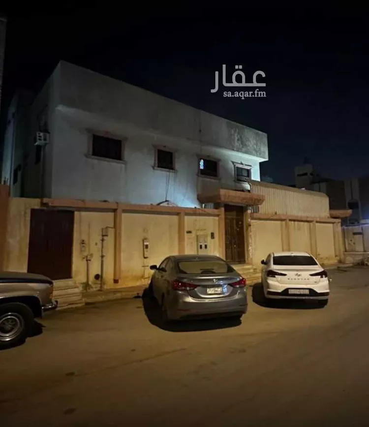 فيلا للبيع في شارع قصر الجدي, حي العريجاء الغربي, مدينة الرياض, منطقة الرياض