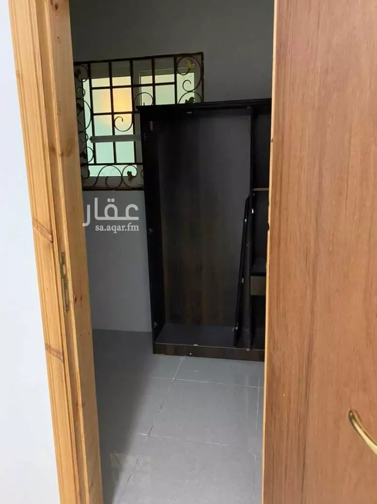 شقة للبيع في شارع عبدالله بن قيس, حي إشبيلية, مدينة الرياض, منطقة الرياض صورة 4