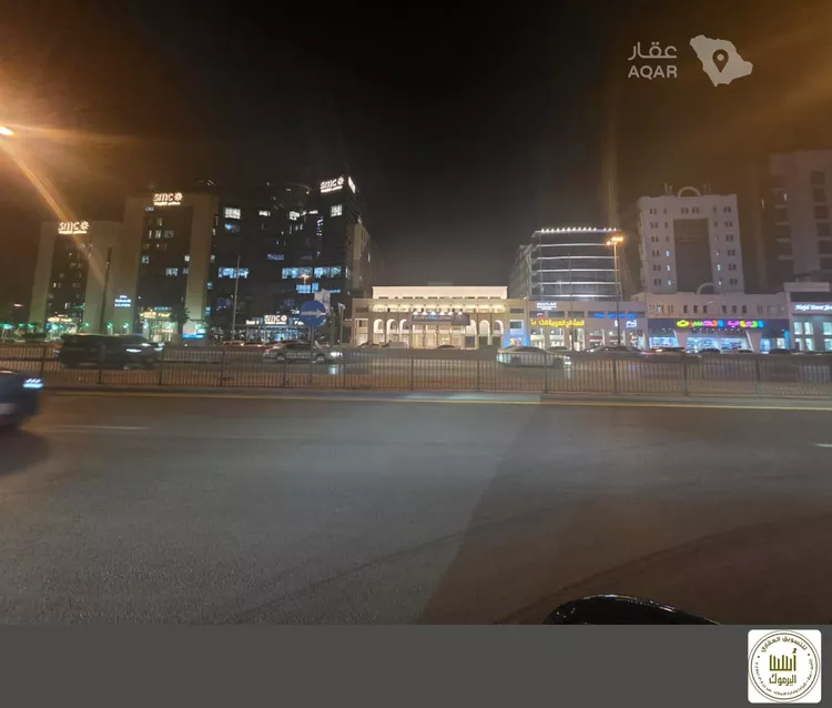 عمارة للإيجار في شارع الملك فهد الفرعي, حي العليا, مدينة الرياض, منطقة الرياض 3
