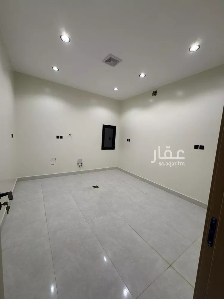 فيلا للبيع في شارع إبراهيم بن حسين, حي الرمال, مدينة الرياض, منطقة الرياض 7
