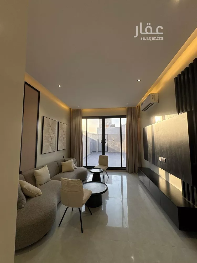 Floor for Sale in Riyadh Ar Rimal 12