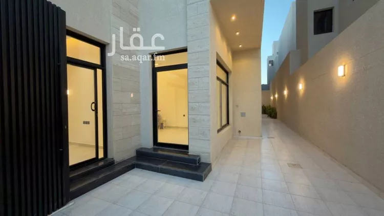 فيلا للبيع في شارع يوسف السيرافي, حي الرمال, مدينة الرياض, منطقة الرياض صورة 5
