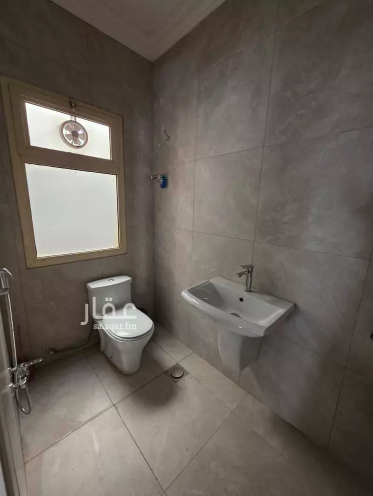 مكتب تجاري للإيجار في شارع عثمان بن عفان الفرعي, حي النرجس, مدينة الرياض, منطقة الرياض صورة 4