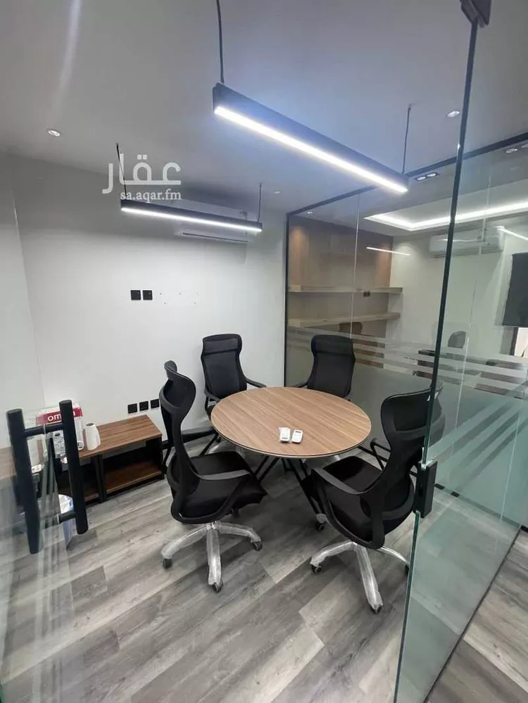 مكتب تجاري للإيجار في شارع طريق الامير محمد بن سعد بن عبد العزيز, حي الملقا, مدينة الرياض, منطقة الرياض صورة 4