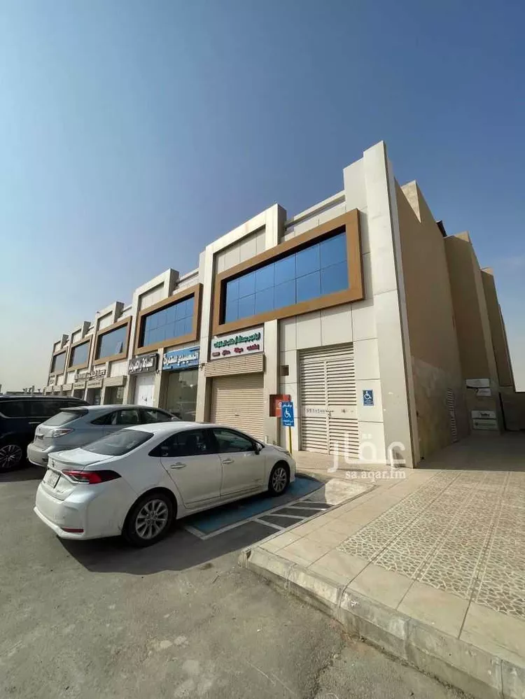 مكتب تجاري للإيجار في شارع الأمير خالد بن بندر بن عبدالعزيز, حي العارض, مدينة الرياض, منطقة الرياض