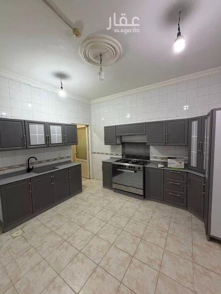 شقة للإيجار في شارع الطعميات, حي الصفاء, مدينة جدة, منطقة مكة المكرمة صورة 4