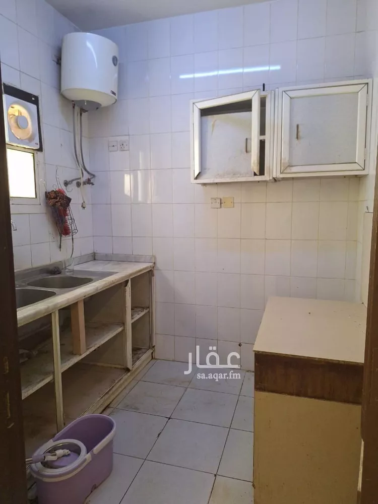 شقة للإيجار في شارع جرير بن عبدالله البجلي, حي مغرزات, مدينة الرياض, منطقة الرياض صورة 3