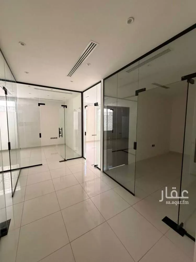 مكتب تجاري للإيجار في شارع الملك عبدالعزيز, حي الياسمين, مدينة الرياض, منطقة الرياض صورة 5