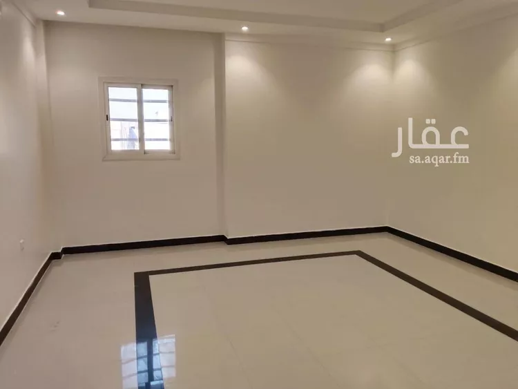 شقة للإيجار في صورة 2