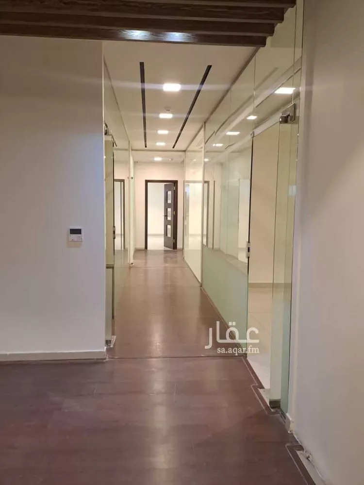 مكتب تجاري للإيجار في شارع طريق الملك عبدالعزيز, حي الياسمين, مدينة الرياض, منطقة الرياض صورة 5