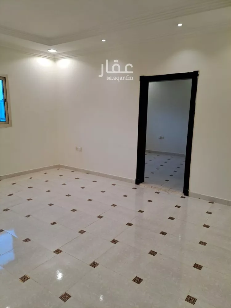 شقة للإيجار في  صورة 2