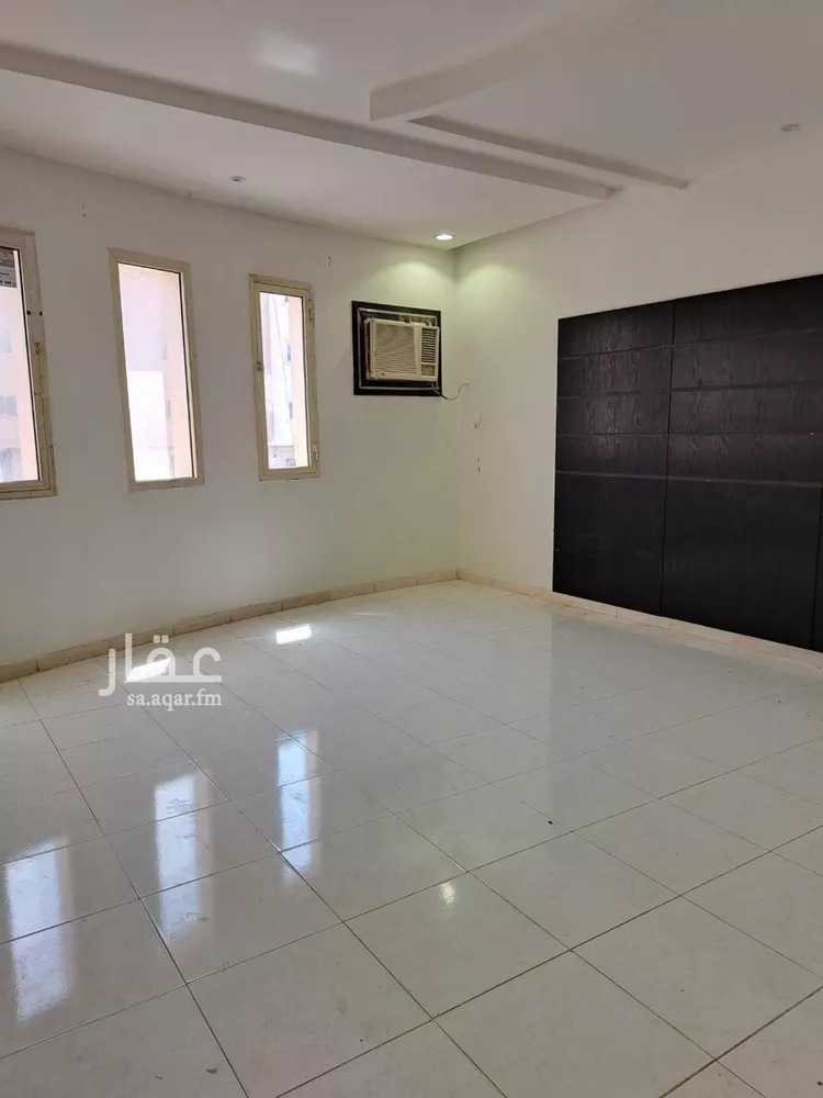 شقة للإيجار في شارع عبدالله بن قيس, حي إشبيلية, مدينة الرياض, منطقة الرياض صورة 5