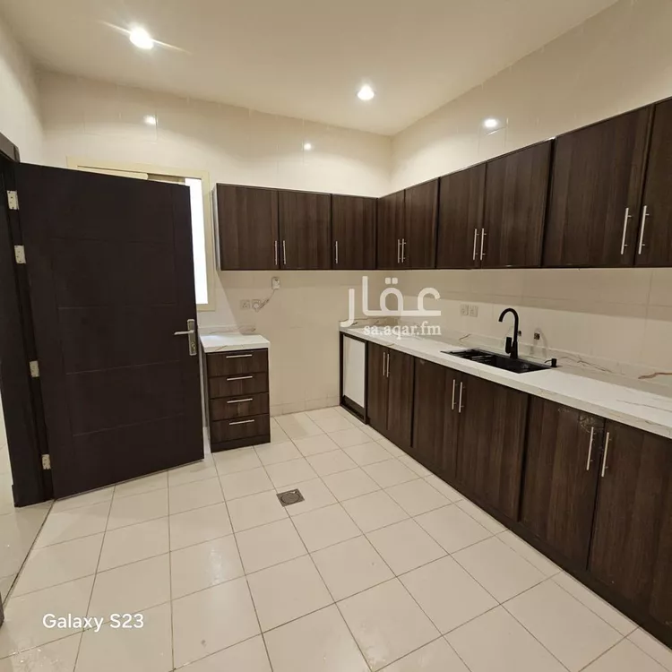 شقة للإيجار في  صورة 2