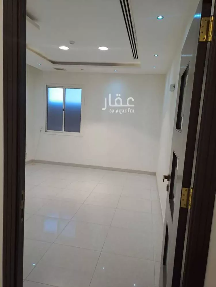 مكتب تجاري للإيجار في شارع الملك عبدالعزيز, حي الياسمين, مدينة الرياض, منطقة الرياض صورة 2