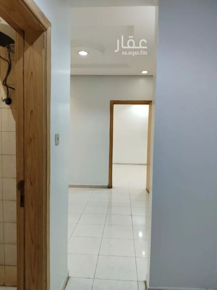 شقة للإيجار في شارع عبدالله بن قيس, حي إشبيلية, مدينة الرياض, منطقة الرياض صورة 5