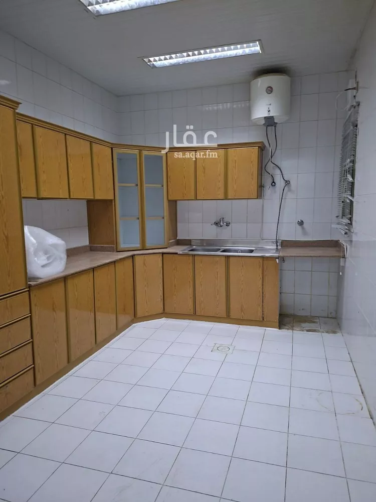 شقة للإيجار في شارع ابي سفيان بن حرب, حي مغرزات, مدينة الرياض, منطقة الرياض صورة 2