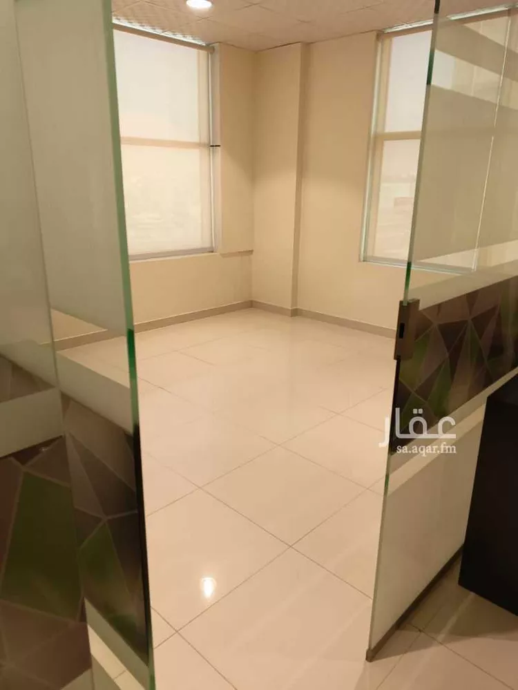 Commercial Office for Rent in Riyadh Al Yasmin صورة 3