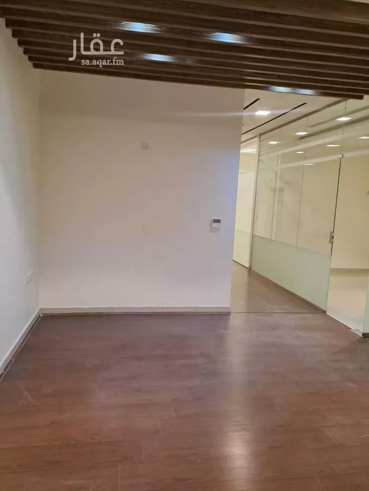مكتب تجاري للإيجار في شارع الملك عبدالعزيز, حي الياسمين, مدينة الرياض, منطقة الرياض صورة 3
