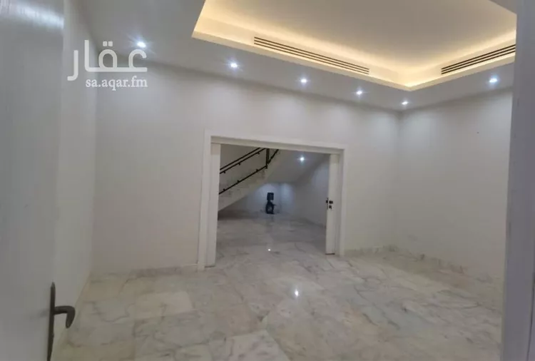 فيلا للإيجار في شارع وادي المناقب, حي الغدير, مدينة الرياض, منطقة الرياض صورة 2