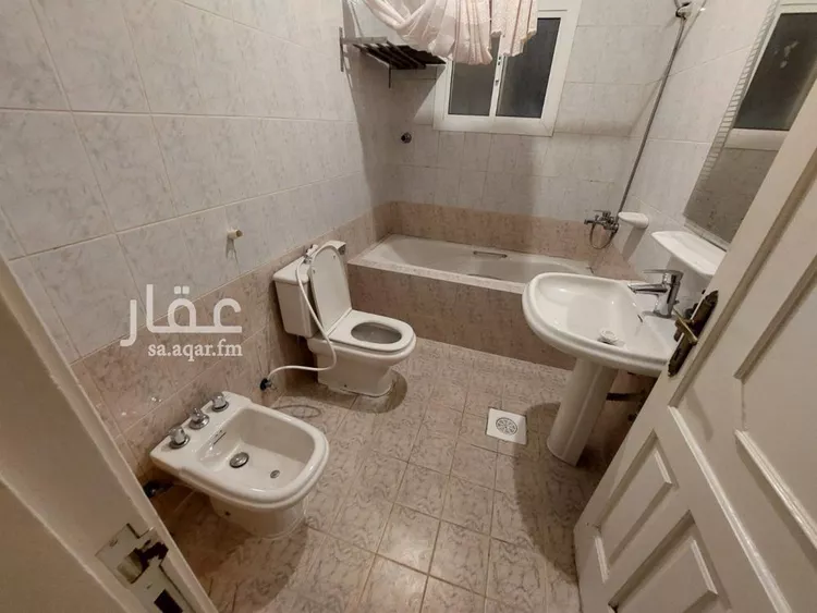 شقة للإيجار في صورة 4