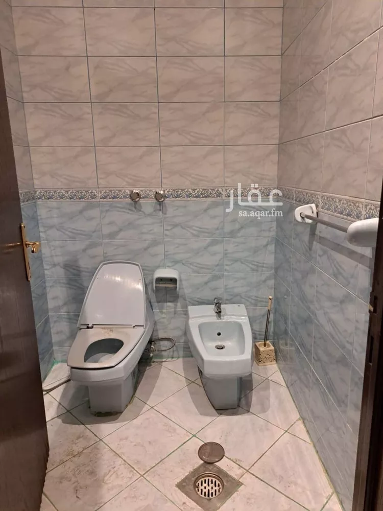 فيلا للإيجار في شارع السد, حي الغدير, مدينة الرياض, منطقة الرياض صورة 2