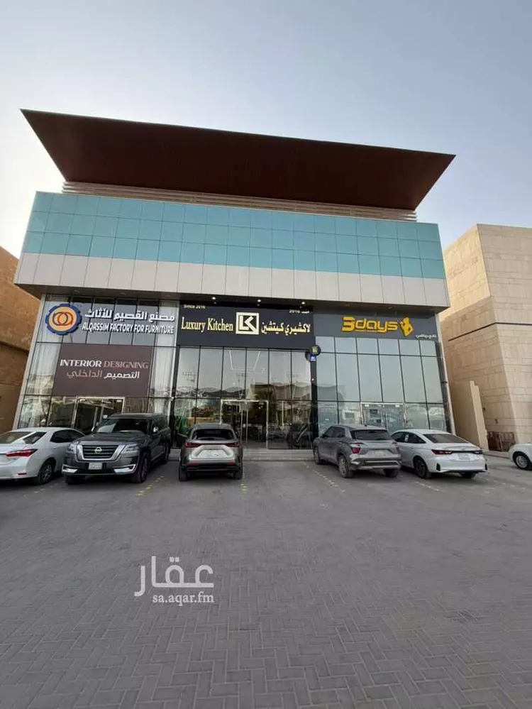 مكتب تجاري للإيجار في شارع الملك عبدالعزيز, حي الياسمين, مدينة الرياض, منطقة الرياض 1 صورة