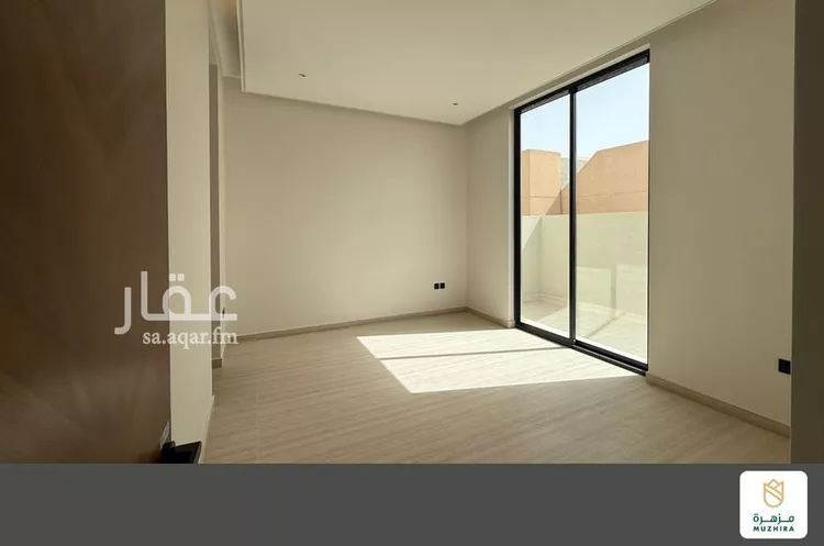 دور للبيع في شارع محمد عتيق المطيري ، حي الشهداء ، الرياض ، منطقة الرياض