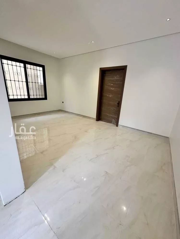 فيلا للبيع في شارع الشريف أبي القاسم بن الحسن, حي المهدية, مدينة الرياض, منطقة الرياض صورة 5