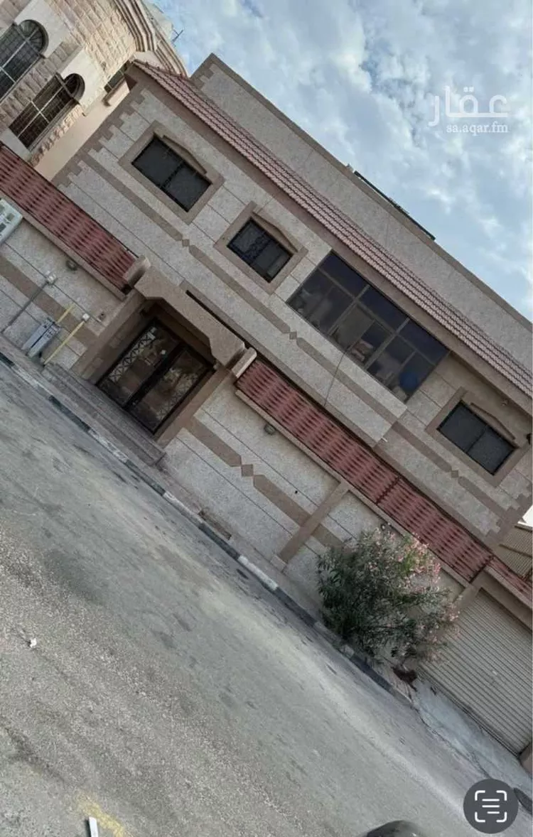 فيلا للبيع في شارع ابو موسى الجمال, حي الحمراء, مدينة الدمام, المنطقة الشرقية 7