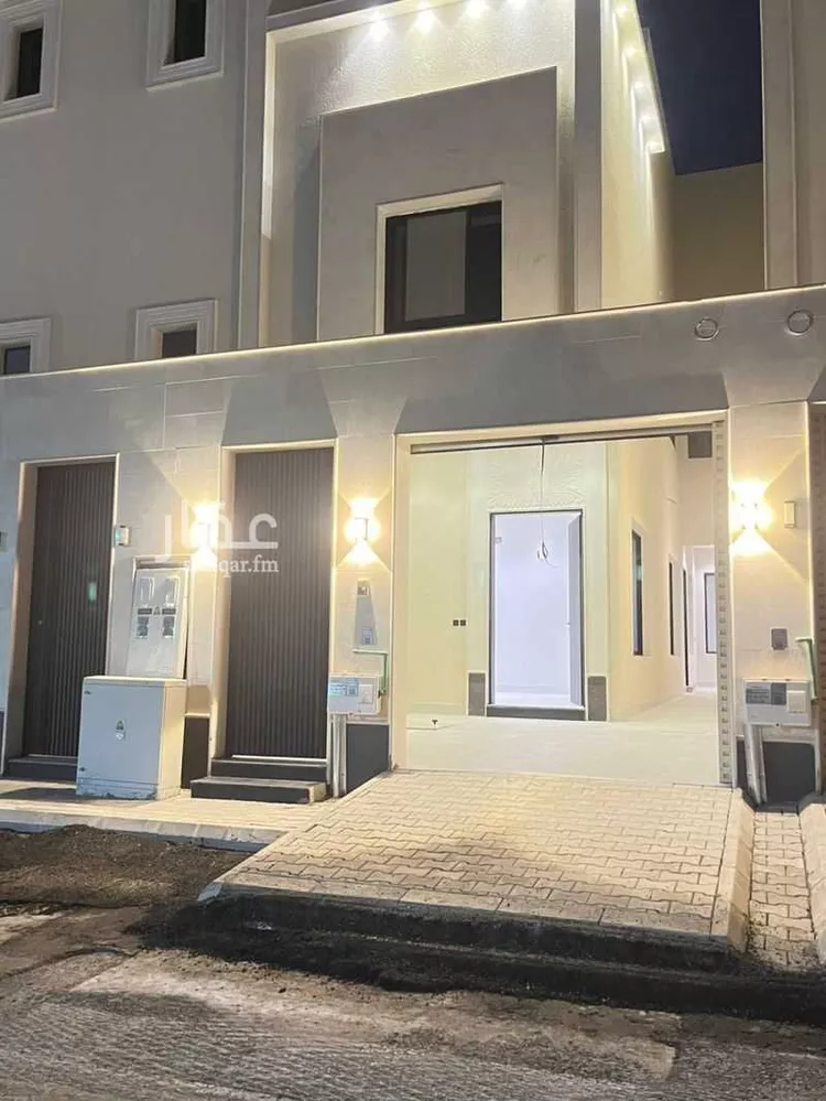 دور للبيع في شارع ابن المعري, حي العوالي, مدينة الرياض, منطقة الرياض