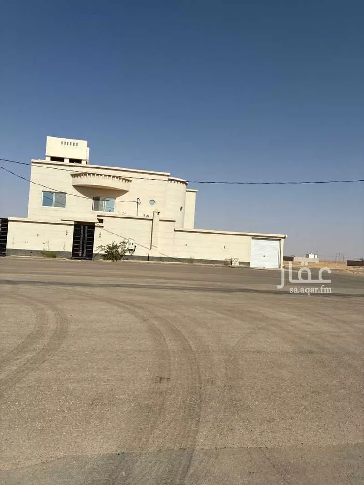 فيلا للبيع في شارع البراء بن مالك ، حي المصيف ، حوطة بني تميم ، حوطة بني تميم صورة 2