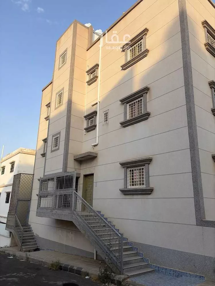 عمارة للبيع في شارع مسقط, حي الوردتين, مدينة أبها, منطقة عسير صورة 4