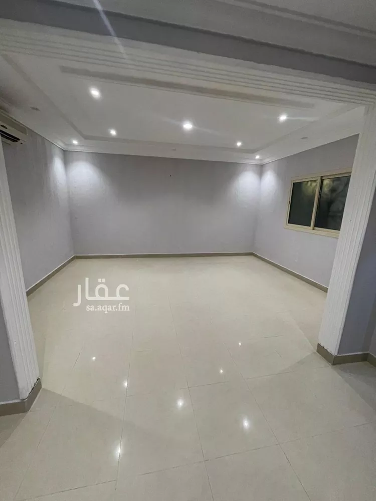 فيلا للبيع في شارع الزباد, حي الياسمين, مدينة الرياض, منطقة الرياض صورة 3