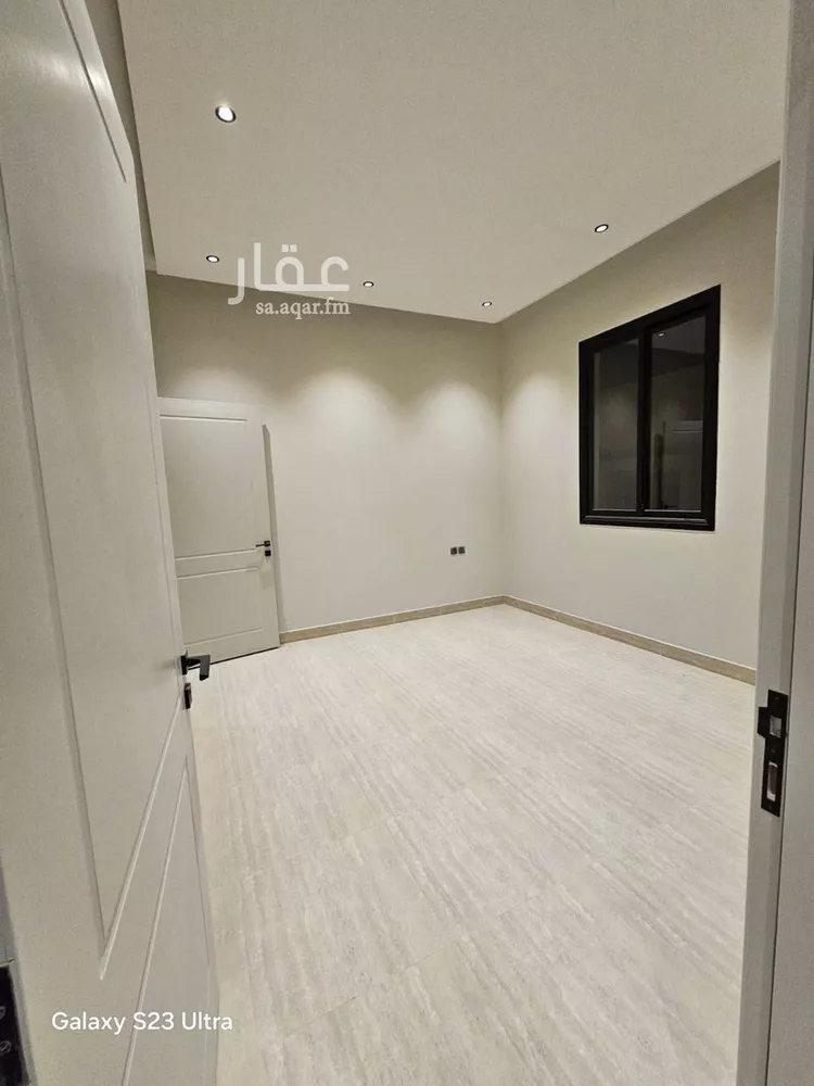 دور للبيع في شارع بوظا, حي الخليج, مدينة الرياض, منطقة الرياض صورة 4