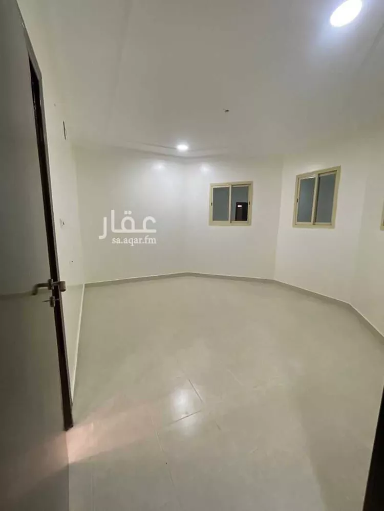 فيلا للبيع في شارع اسماء بن مالك, حي النزهة, مدينة رياض الخبراء, منطقة القصيم 18