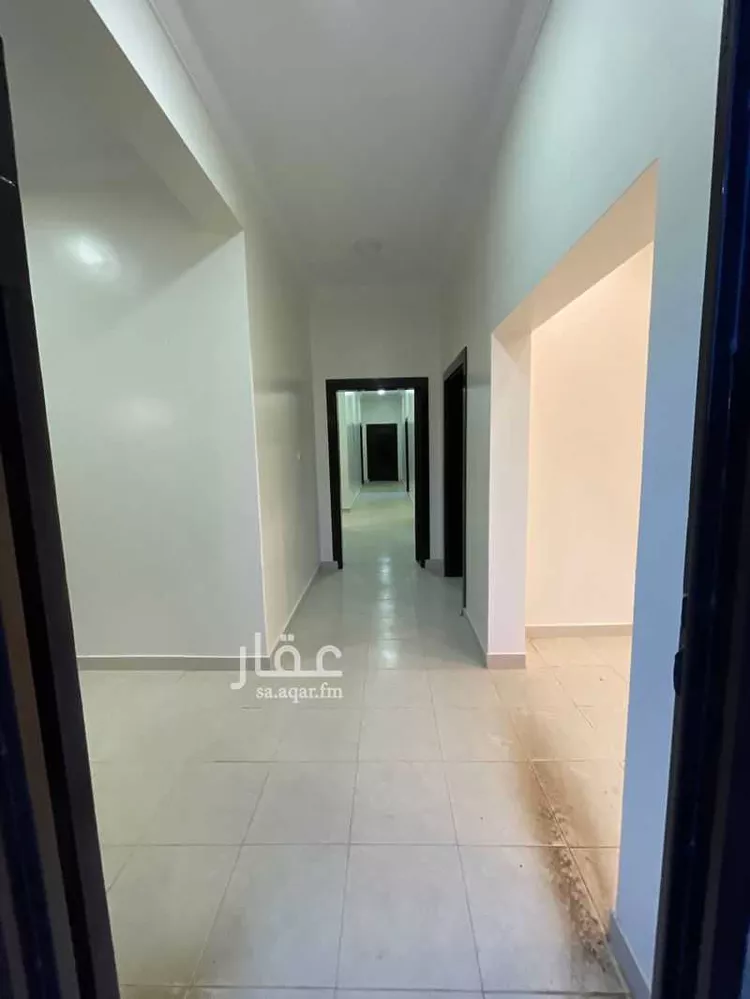 فيلا للبيع في شارع اسماء بن مالك, حي النزهة, مدينة رياض الخبراء, منطقة القصيم صورة 3