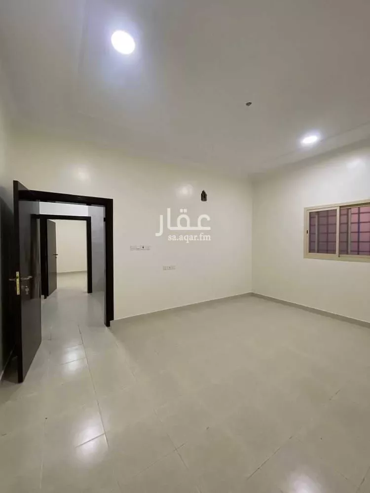 فيلا للبيع في شارع اسماء بن مالك, حي النزهة, مدينة رياض الخبراء, منطقة القصيم 11
