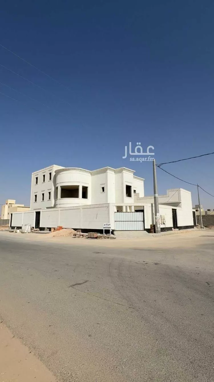 فيلا للبيع في شارع ادهم بن حظره الراشدي, حي المستقبل, مدينة المجمعة, منطقة الرياض