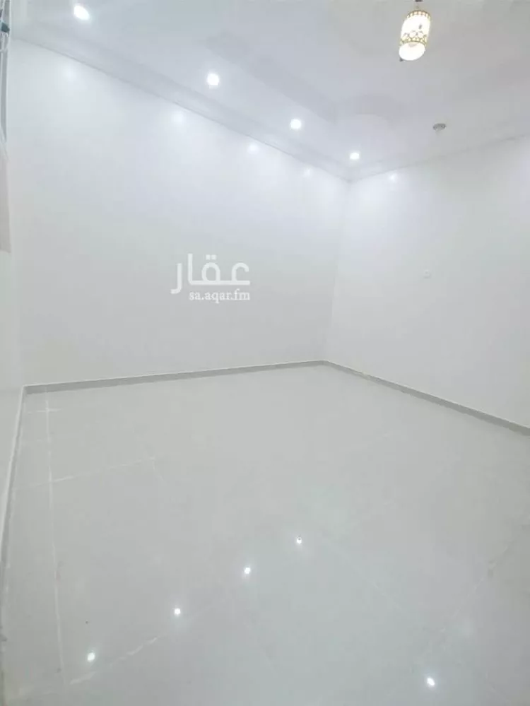 شقة للإيجار في شارع مروج الامير, حي المروج, مدينة تبوك, منطقة تبوك صورة 3