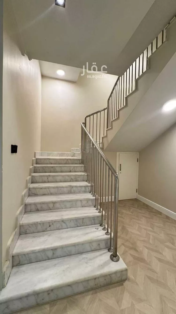 فيلا للإيجار في شارع محمد الهاروني, حي الرائد, مدينة الرياض, منطقة الرياض صورة 3