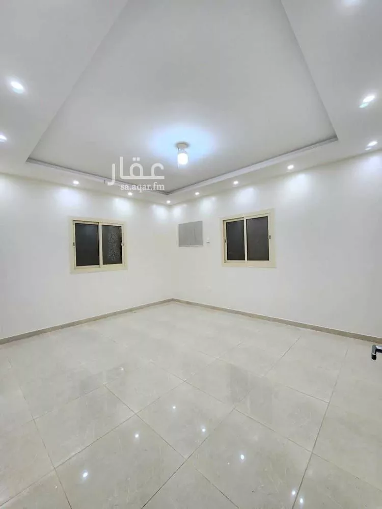 شقة للإيجار في شارع طريق ابو بكر الصديق, حي الصفاء, مدينة رابغ, منطقة مكة المكرمة صورة 3