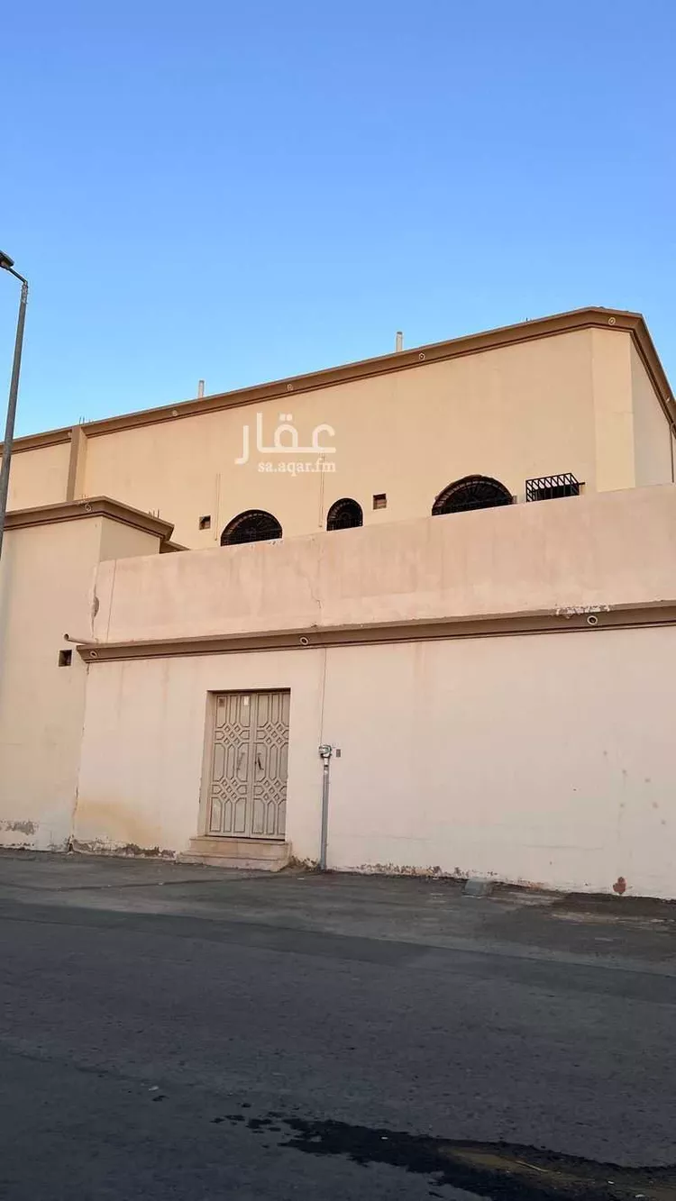 فيلا للبيع في شارع عبد الرحمن بن هبة الله ، حي الخريمي ، حائل ، منطقة حائل صورة 4