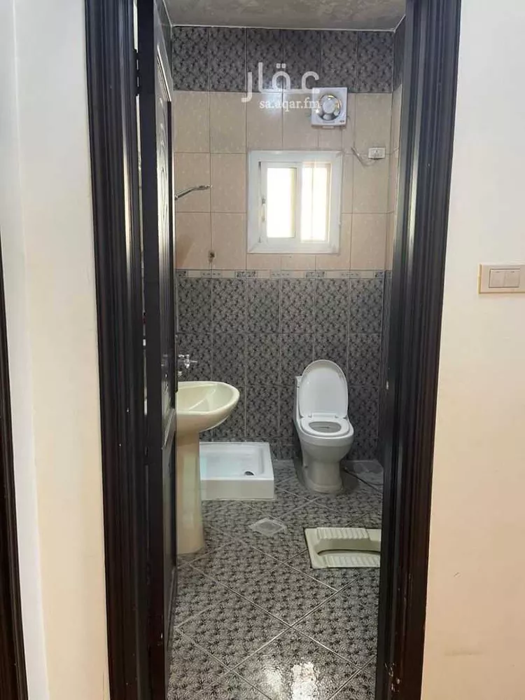 شقة للإيجار في شارع محمد الموصل, حي الورود, مدينة تبوك, منطقة تبوك صورة 3