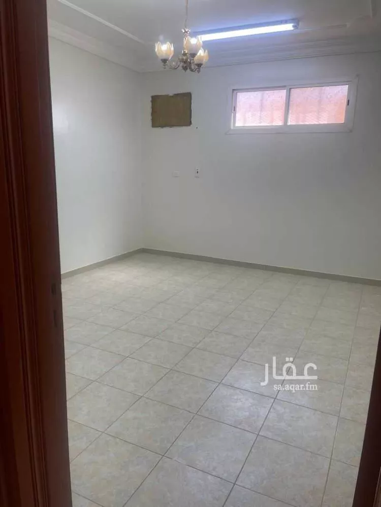 شقة للإيجار في شارع محمد الموصل, حي الورود, مدينة تبوك, منطقة تبوك صورة 3