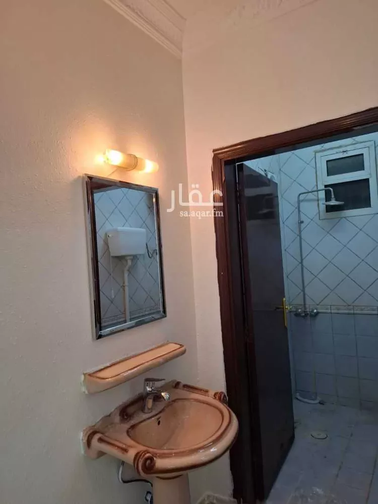 شقة للإيجار في شارع العريجاء ، حي اشبيلية ، الرياض ، منطقة الرياض صورة 4