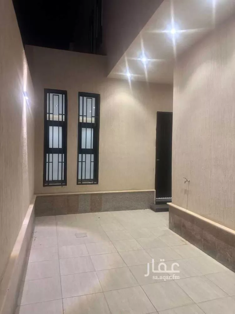 فيلا للإيجار في شارع خديجة بنت ابي الحسن ، حي العريجاء الغربية ، الرياض ، منطقة الرياض صورة 4