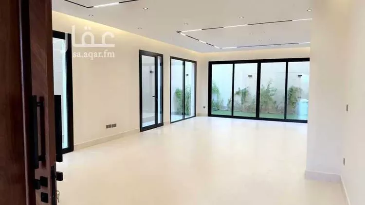 فيلا للبيع في شارع أم الحسين بنت عبدالواحد, حي العارض, مدينة الرياض, منطقة الرياض صورة 2