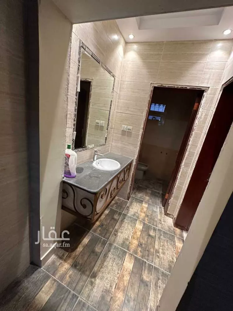 دور للإيجار في شارع إبراهيم الرقي ، حي صلاح الدين ، الرياض ، منطقة الرياض صورة 5