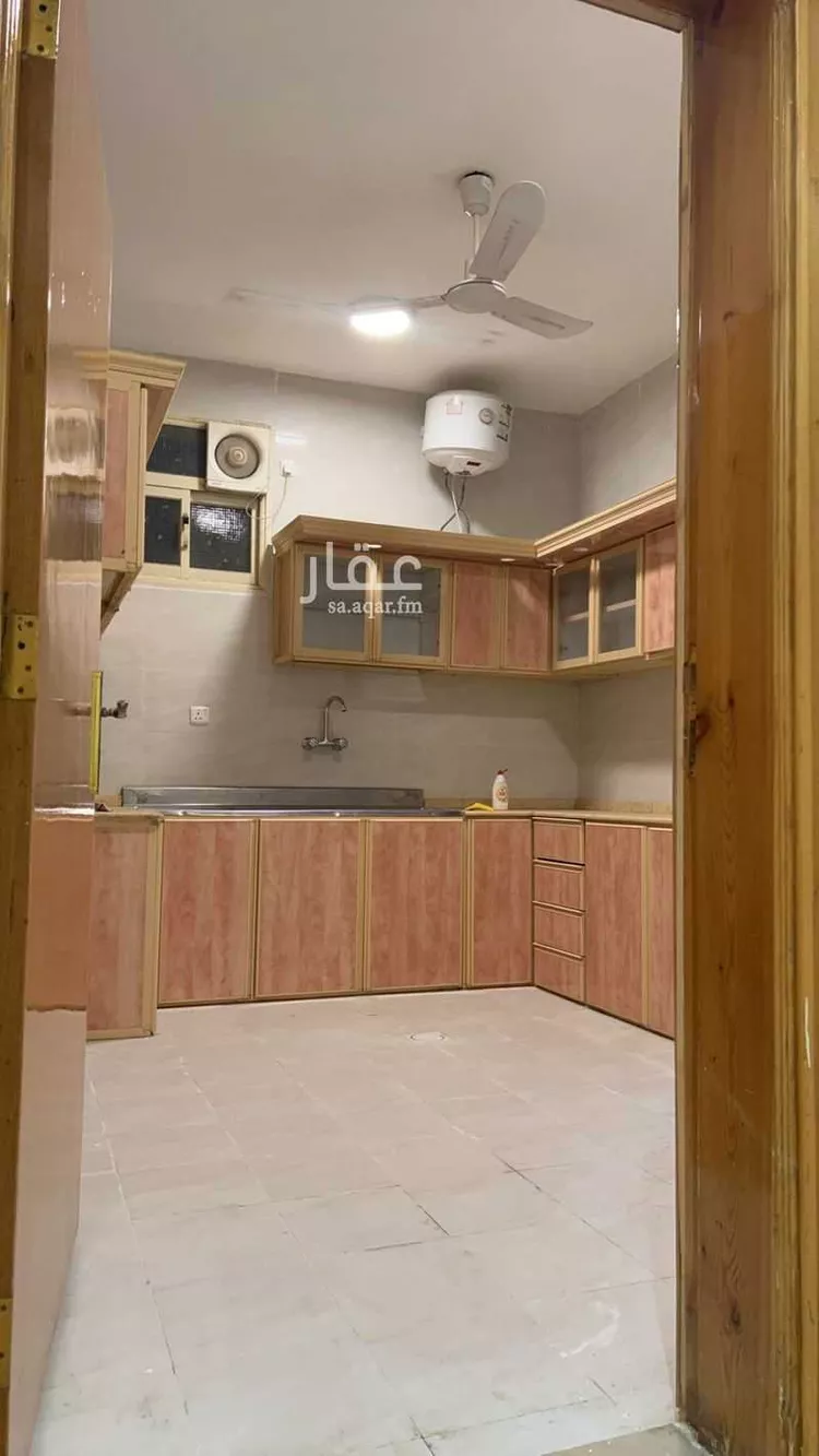 عمارة للإيجار في شارع الخليج 11, حي الخليج, مدينة احد رفيده, منطقة عسير صورة 2